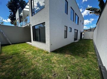 Departamento de 3 habitaciones, Quito · Departamento de 261 m² con 3 Habitaciones en Venta en Lumbisí