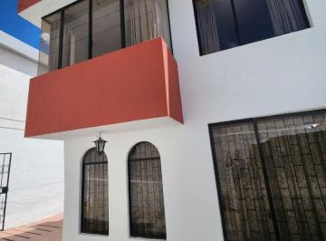 Casa de 3 habitaciones, Quito · Vendo Casa con Jardin Privado Sector El Condado Conjunto Privado
