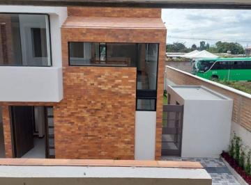 Casa de 3 habitaciones, Quito · Innovocasa Vende Casas en Puembo