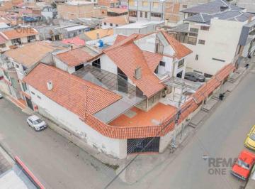 Local comercial · 520m² · 4 Habitaciones · 3 Estacionamientos · Propiedad Comercial Frente Al Parque Ricaurte