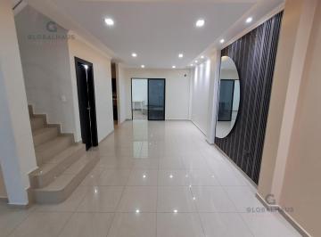 Casa · 117m² · 3 Habitaciones · Alquiler de Casa Amoblada o Sin Amoblar con un Jacuzzi, de 3 Habitaciones en Urb. Napoli. G. P.