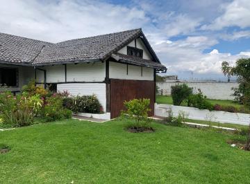 Terreno / Lote · 286m² · 5 Habitaciones · Venta Terreno Pifo 1800 M²con Casa y Departamento