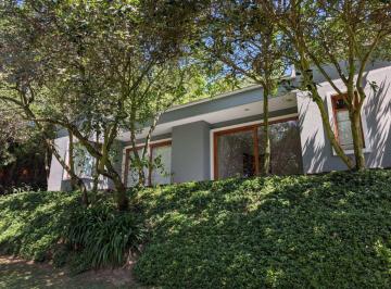 Casa de 4 habitaciones, Quito · Rento Linda Casa en Una Sola Planta, Lomas de Cumabaya 3 Dorm.