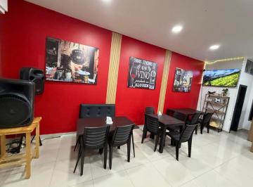Local comercial , Guayaquil · Vendo Local en San Felipe, Ideal Para Inversión, 2 Aires de 36.000 Btu, Menaje de Restobar, Karaoke