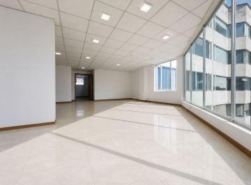 Oficina comercial · 68m² · 1 Habitación · 1 Estacionamiento · República del Salvador, Oficina, 68 m², 1 Parqueadero.