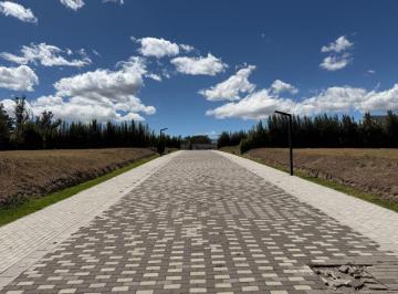 Terreno / Lote , Quito · Terreno de 1070 m² en Venta en Puembo