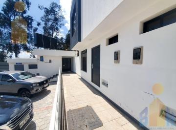 Casa · 113m² · 3 Habitaciones · 1 Estacionamiento · Casa Vis Nueva a Estrenar Sector Calderón