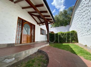 Casa de 3 habitaciones, Quito · Casa en Renta