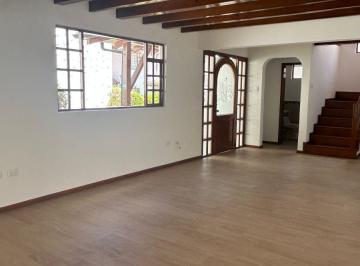 Casa de 3 habitaciones, Quito · Renta Muy Buena Casa Amplia