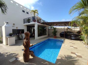 Casa de 3 habitaciones, Manta · Casa Amoblada de Alquiler en Manta San Mateo