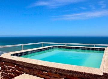 Departamento de 2 habitaciones, Manta · Departamento Semiamoblado de 2 Habitaciones con Vista Al Mar en Venta