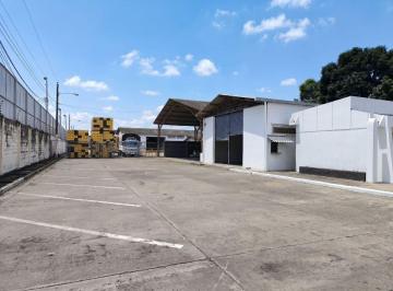 Oficina comercial , Machala · Consultorio/oficina en Renta en Edificio Platinum