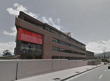 Consultorio en Venta de 3 habitaciones Cumbayá · Venta Consultorio/ Oficina 64 m² Hospital de Los Valles Cumbayá