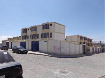 Casa de 3 habitaciones, Quito · Casa en Venta 3 Dorm., Garage, Terraza: Calderon