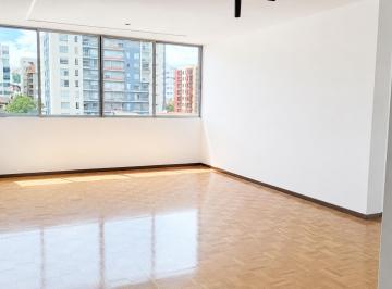 Departamento de 3 habitaciones, Quito · Departamento Remodelado Sector Puce