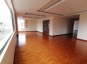 Departamento de 3 habitaciones, Quito · H/ Quicentro! Espectacular Departamento en Renta. 200 m²
