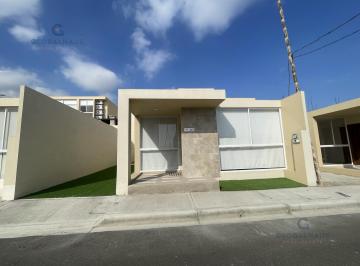 Casa · 110m² · 2 Habitaciones · 1 Estacionamiento · Casa en Venta en Jaramijó - Punta Arrecife