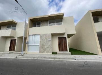 Casa · 118m² · 3 Habitaciones · 1 Estacionamiento · Casa en Jaramijó