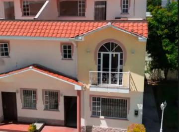Casa de 3 habitaciones, Quito · ¡Vive en Uno de Los Sectores con Mayor Plusvalía del Valle de Los Chillos! Capelo