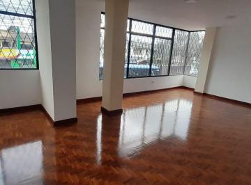 Departamento · 130m² · 3 Habitaciones · Departamento de Reta en La Concepción