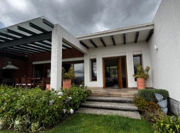 Casa de 3 habitaciones, Quito · Venta o Renta Casa de 2500 m² de Terreno con 3 Dorm. en Venta y Alquiler en Pifo