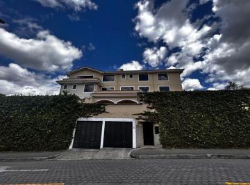 Edificio-Hotel-Fabrica de 13 habitaciones, Quito · Venta Casa Ideal Para Hotel o Oficinas, Pinar Alto