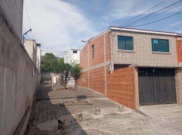 Casa de 3 habitaciones, Quito · Carapungo Casa 3 Dorm. - 2 Pisos