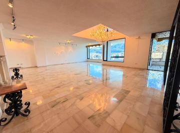 Departamento · 520m² · 3 Habitaciones · 4 Estacionamientos · Venta Depto. 3 Dorm. Lujo Gonzalez Suarez 520 m²