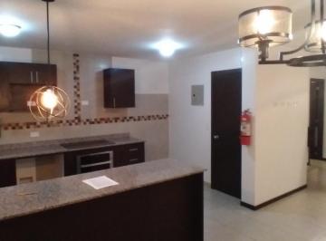 Casa · 148m² · 4 Habitaciones · 2 Estacionamientos · Rento Casa Grande - Sector La Armenia