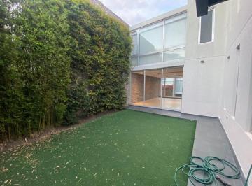 Casa de 3 habitaciones, Quito · Arriendo Casa Tres Dorm. Hermosa con Patio - Cumbaya