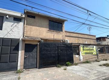 Departamento · 80m² · 2 Habitaciones · Alquiler Departamento Calle Ambato y Colombia Sur Guayaquil Vanro
