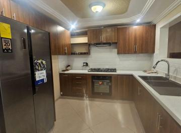 Casa de 4 habitaciones, Cuenca · Rento o Arriendo Bella Casa Amoblada en Frente del Rio