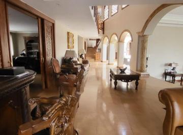 Casa de 4 habitaciones, Quito · Rento Hermosa Propiedad Clásica, Estilo Colonial Amoblada, 4 Dorm., urbanización Exclusiva
