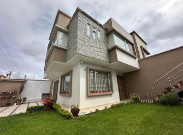 Casa de 3 habitaciones, Cuenca · Amplia Casa en Arriendo, Sector Colegio Santana