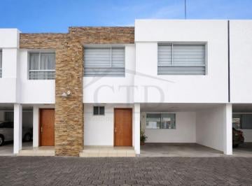 Casa de 3 habitaciones, Quito · Casa de 133 m² con 3 Dorm. en Venta en Calderón