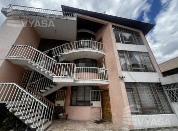 Casa · 487m² · 9 Habitaciones · 4 Estacionamientos · Mañosca - Av América, Casa Rentera de Venta 487 m²