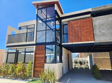Casa de 3 habitaciones, Quito · Casas Vip de Venta en Llano Grande Desde Los 108.700