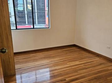Departamento de 4 habitaciones, Quito · Departamento 4 Dorm. de Alquiler a Una Cuadra Av Naciones Unidas y a Dos Cuadras del Cci