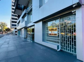 Local comercial · 42m² · 1 Estacionamiento · Mv - Sector La Carolina, Av de La Shyris en Renta Local Comercial 42,50 m² Edificio Corporativo