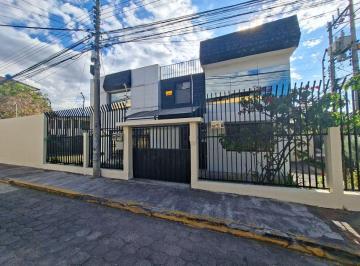 Casa de 7 habitaciones, Quito · Se Renta Amplia Casa Comercial de 437 m². Excelente Ubicación en El Centro de Sangolquí