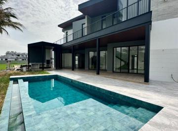 Casa de 4 habitaciones, Guayaquil · Exclusiva Casa en Alquiler y Venta en Mocoli Golf Club con Vista Al Campo de Golf y Al Lago
