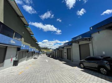 Bodega-Galpón · 120m² · 1 Estacionamiento · Rento Bodegas en Pifo
