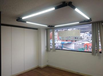 Departamento de 3 habitaciones, Quito · Arriendo Departamento Av America y Villalengua