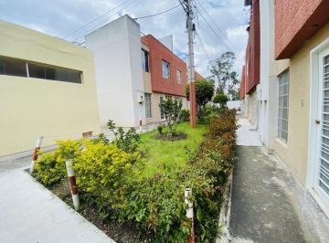 Casa de 3 habitaciones, Quito · Se Vende Casa en La Mitad del Mundo Dentro de Conjunto Privado (Belorizonte 2)