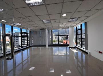 Oficina comercial , Quito · En Venta Oficina 170 m² Av La Coruña