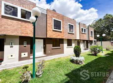 Casa · 88m² · 3 Habitaciones · 1 Estacionamiento · Venta de Casa en Conocoto Cerca Mercado Central