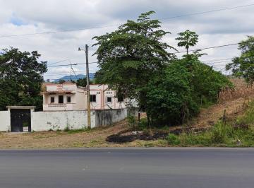 Casa · 48m² · 4 Habitaciones · 5 Estacionamientos · Venta Casa y Terreno. Vía Jipijapa - Guayaquil. Recinto San Vicente. Parroquia Jipijapa. Vyj