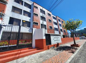 Departamento · 80m² · 2 Habitaciones · 1 Estacionamiento · Departamento con Patio Sector Real Audiencia