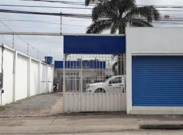 Local comercial de 4 habitaciones, Machala · Local Comercial / Oficinas