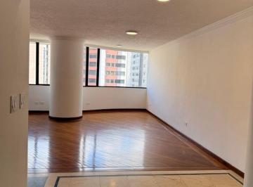 Departamento de 3 habitaciones, Quito · Vendo Excelente Departamento Remodelado Ubicado en El Quito Tenis Cercano Al C. C. El Bosque
